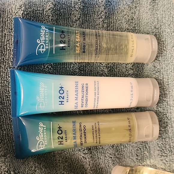 Aulani Bath & Body Products. Shampoo, Conditioner, Soap, Lotion. - Picture 9 of 11